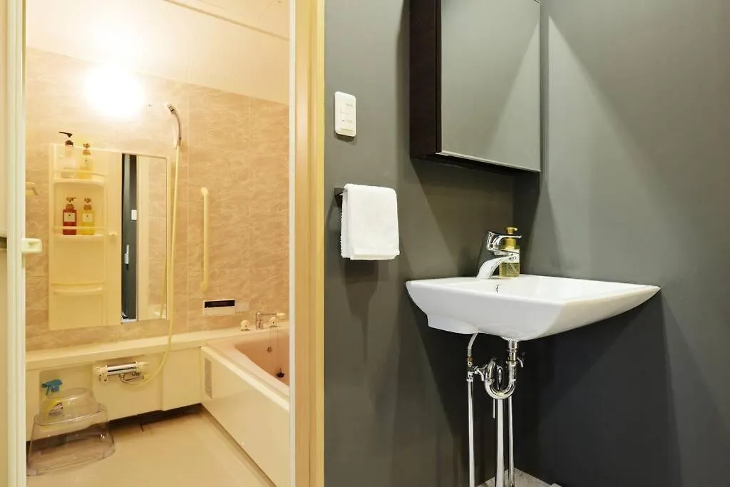 Villa Saya Suite 岸里　アネックス Osaka